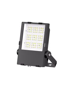 Éclairage LED Terrain de Padel 150W – 25 500 Lumens – 5000K – 100×60° – IP66 – par 3 pièces