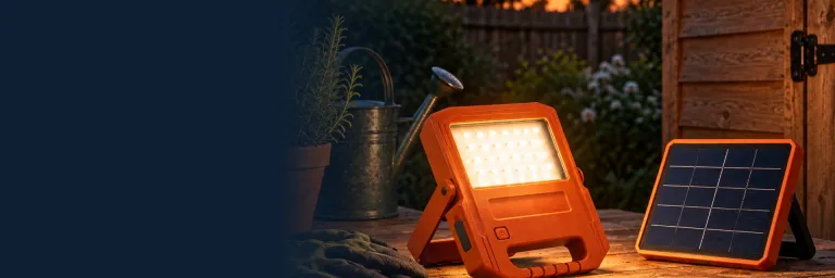 Projecteur LED solaire avec panneau solaire